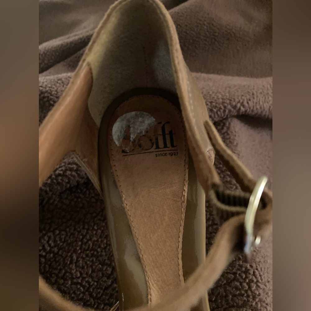 Sofft Heels, Buckle Ankle Strap, Sz 9-1/2. Tan Suede and Brown Patent Preowned - Picture 5 of 11